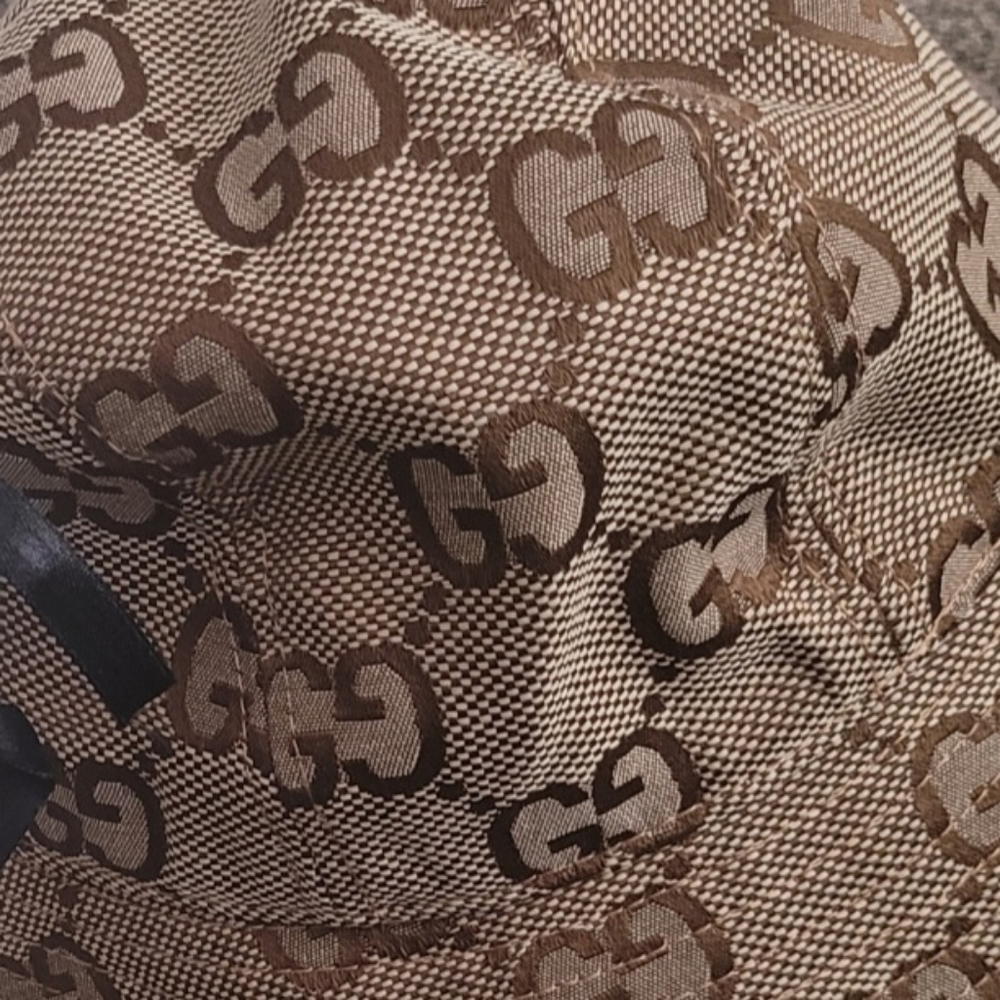 Gucci bucket hat